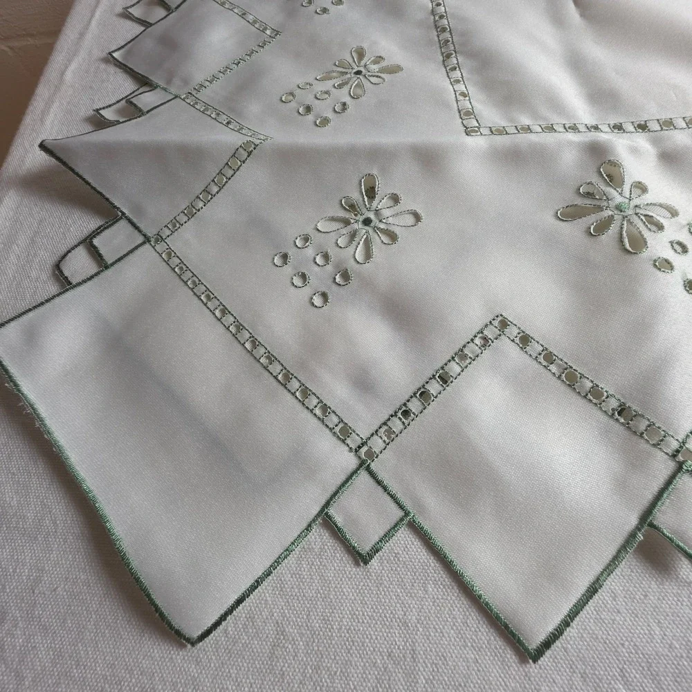 N/A elegant white